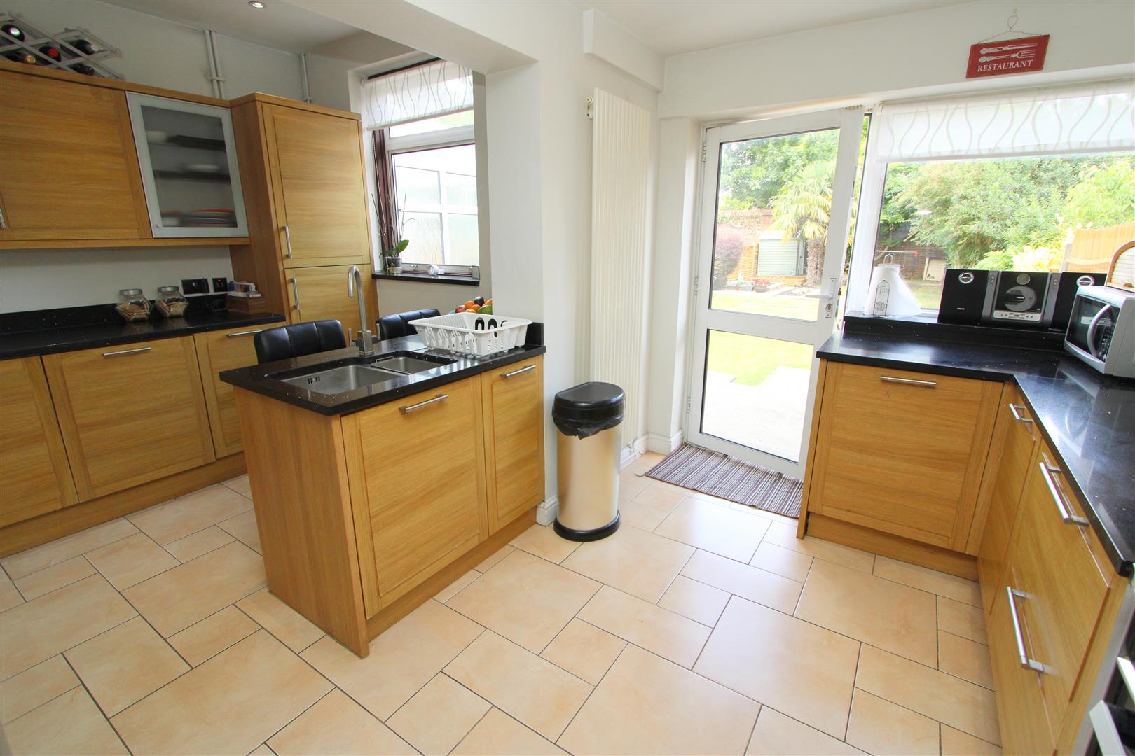 Tritton Avenue, Beddington